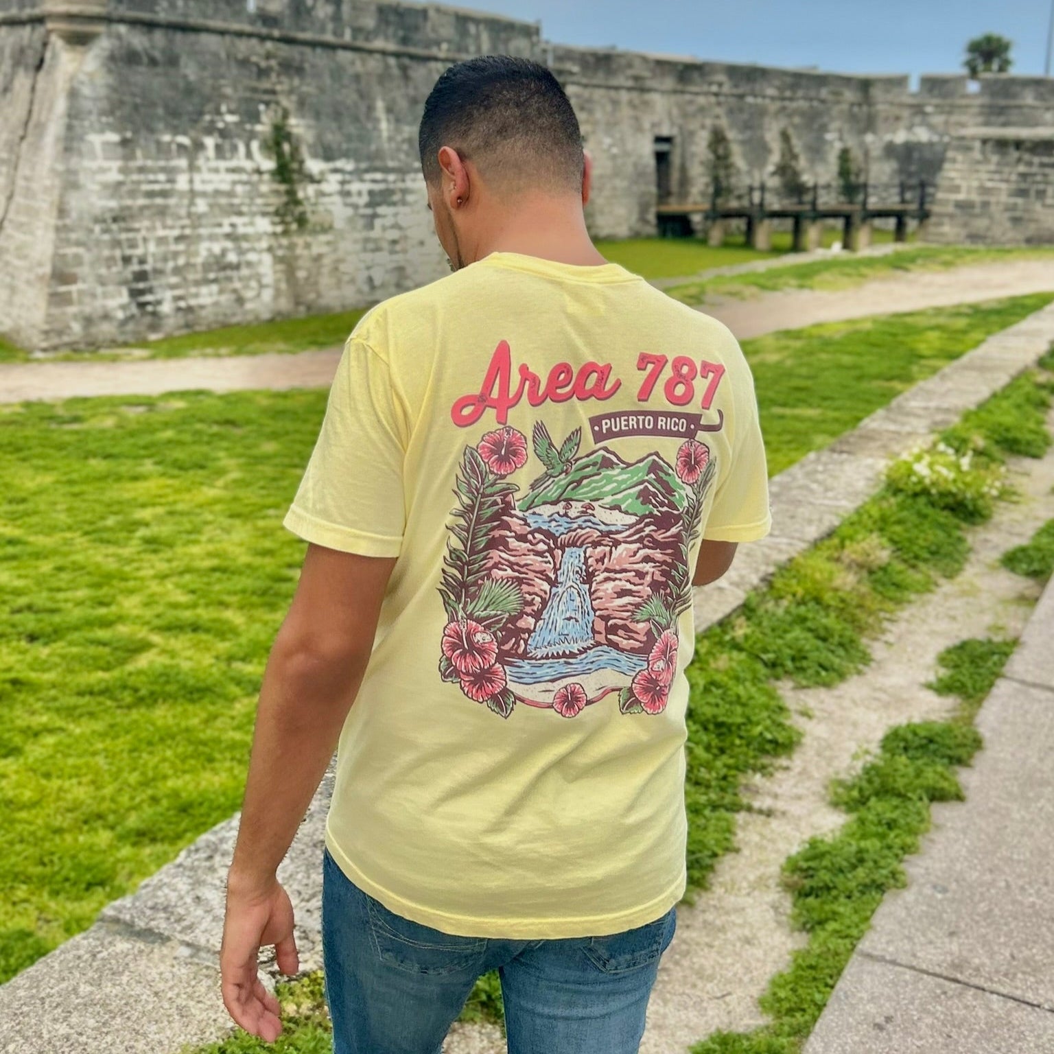 Area 787: Puerto Rico - Vintage Colorful Graphic T-Shirt